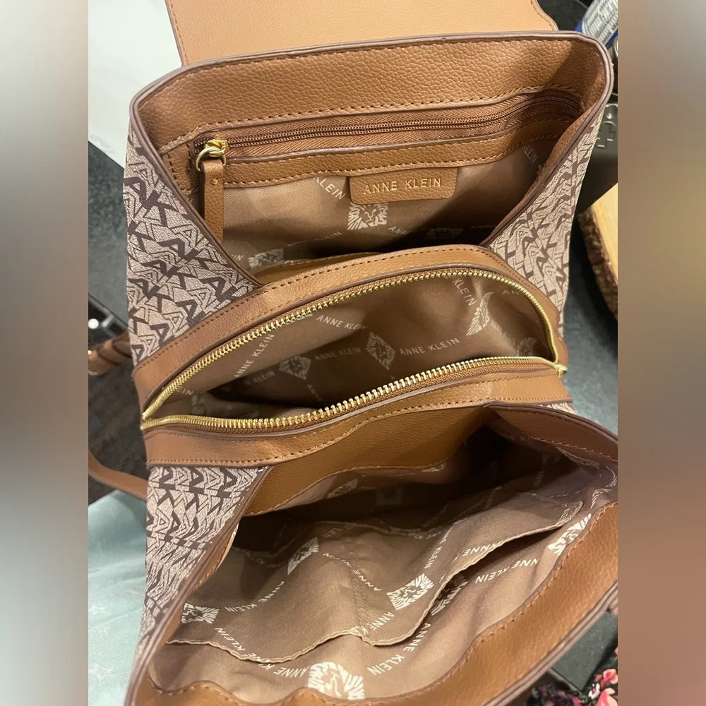 Three pocket Anne Klein backpack w/ wallet - Picture 5 of 5